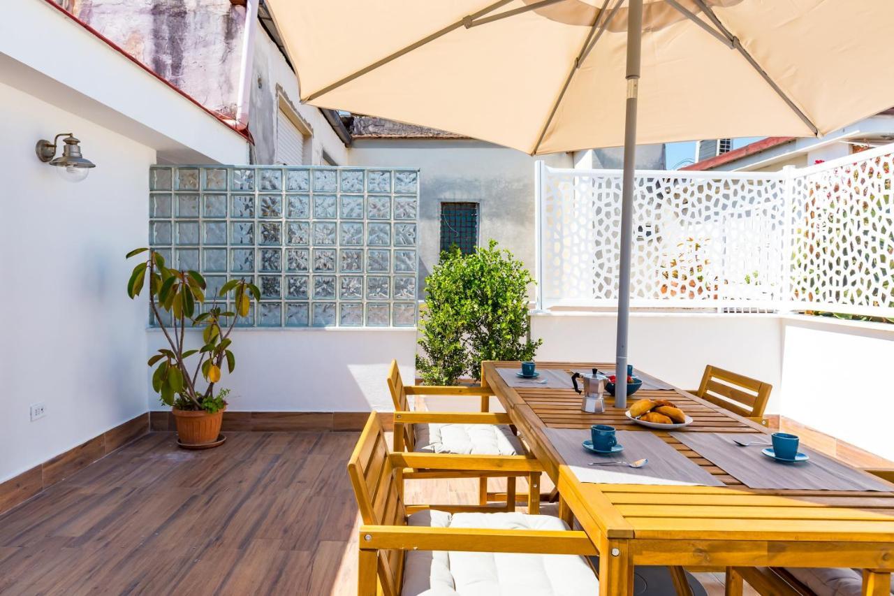 Viewsuvio Terrace At Historical Center By Napoliapartments Exterior foto