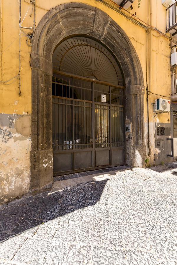 Viewsuvio Terrace At Historical Center By Napoliapartments Exterior foto